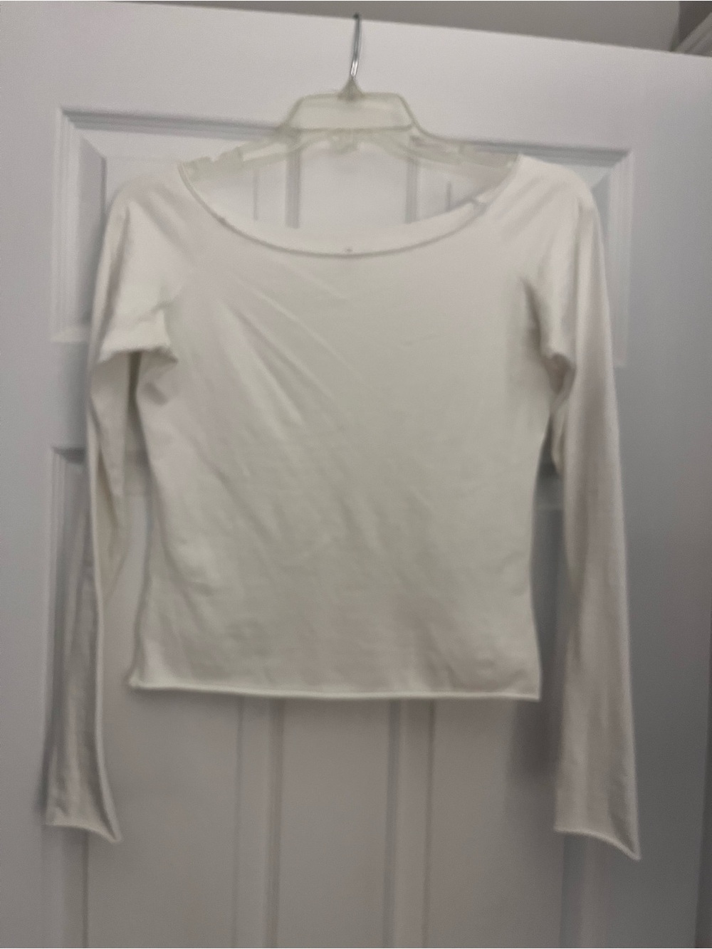 Brandy Melville “Bonnie Top” long-sleeve off the shoulder tees - set of 2 - Picture 4 of 8